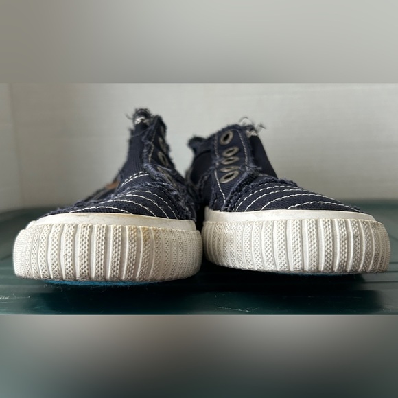 Blowfish Blue and White Slip-On Sneakers w/Rubber Toe Cap Women’s Size 8.5 EUC - Picture 3 of 7